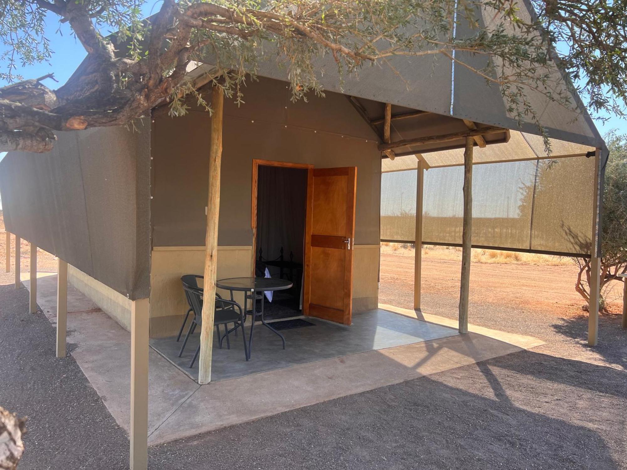 Lapa Lange Game Lodge Mariental Bagian luar foto