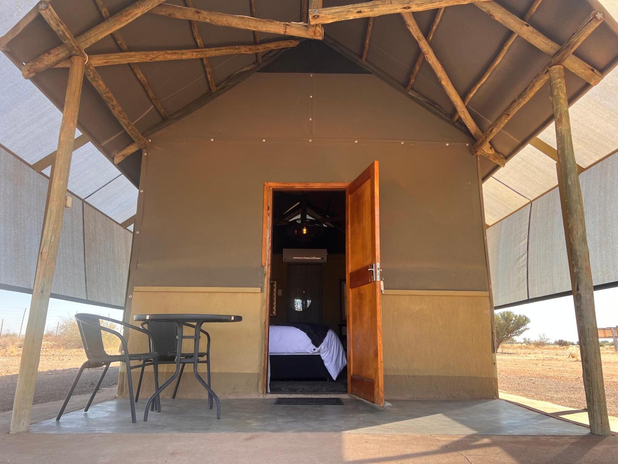Lapa Lange Game Lodge Mariental Bagian luar foto