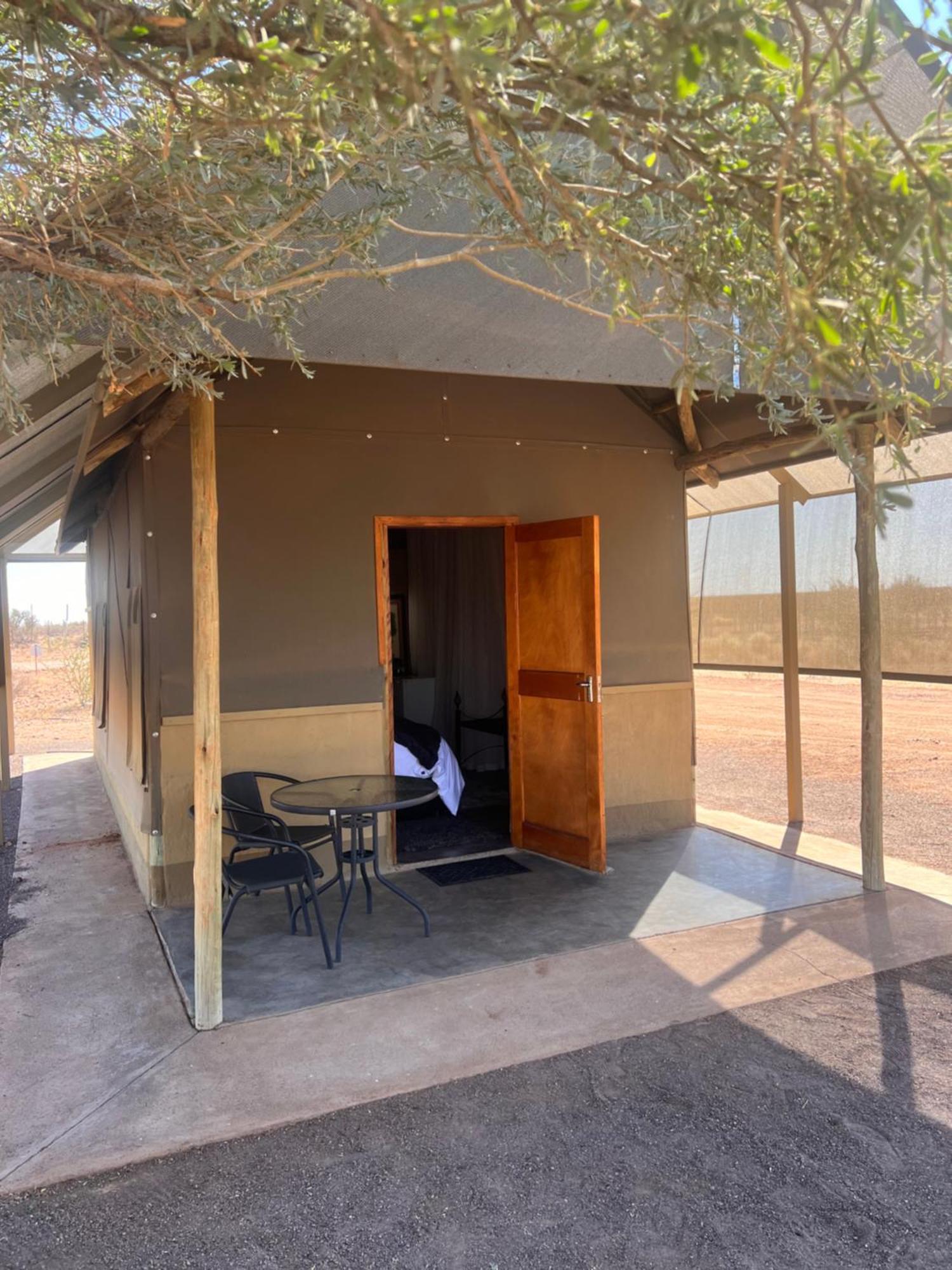 Lapa Lange Game Lodge Mariental Bagian luar foto