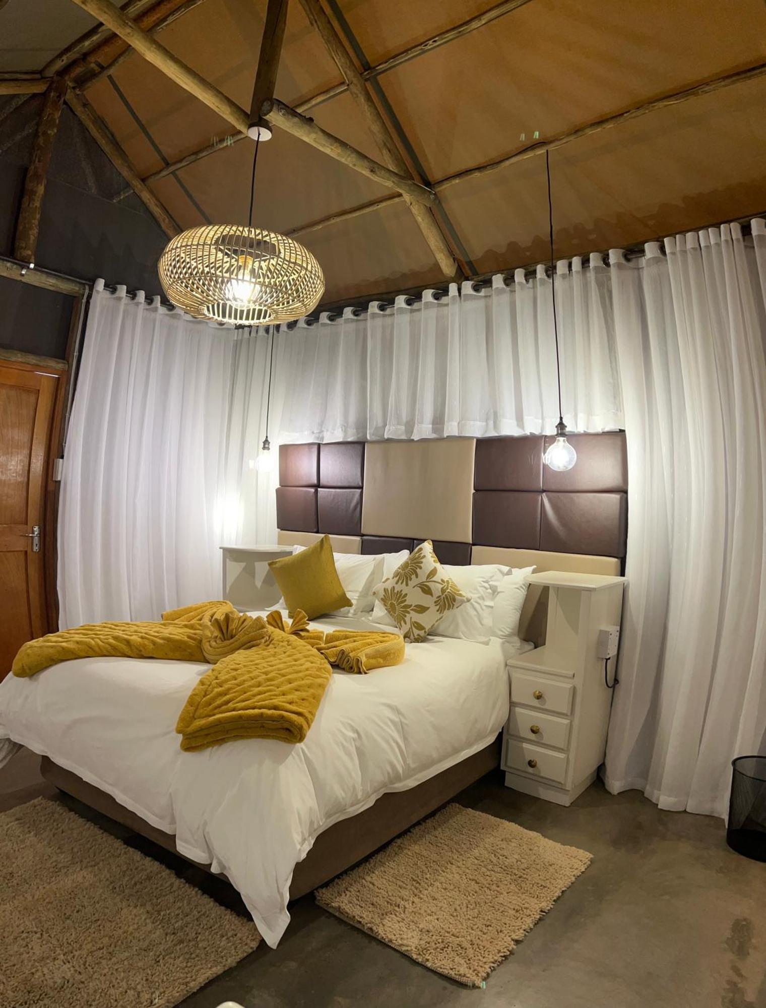 Lapa Lange Game Lodge Mariental Bagian luar foto