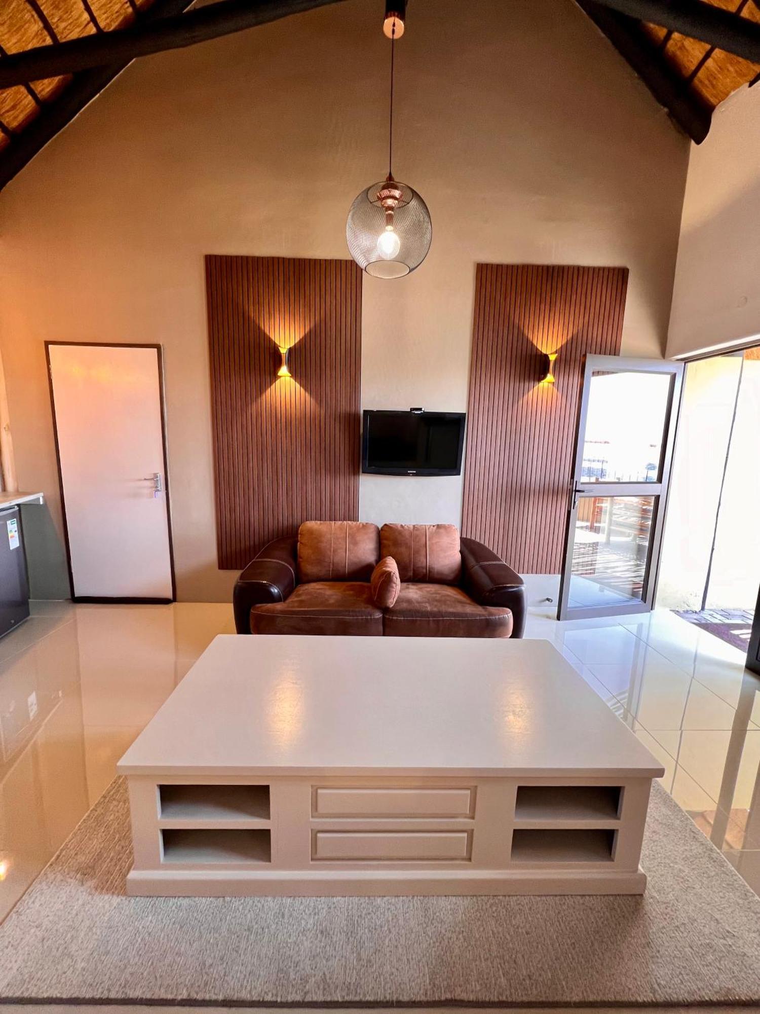 Lapa Lange Game Lodge Mariental Bagian luar foto