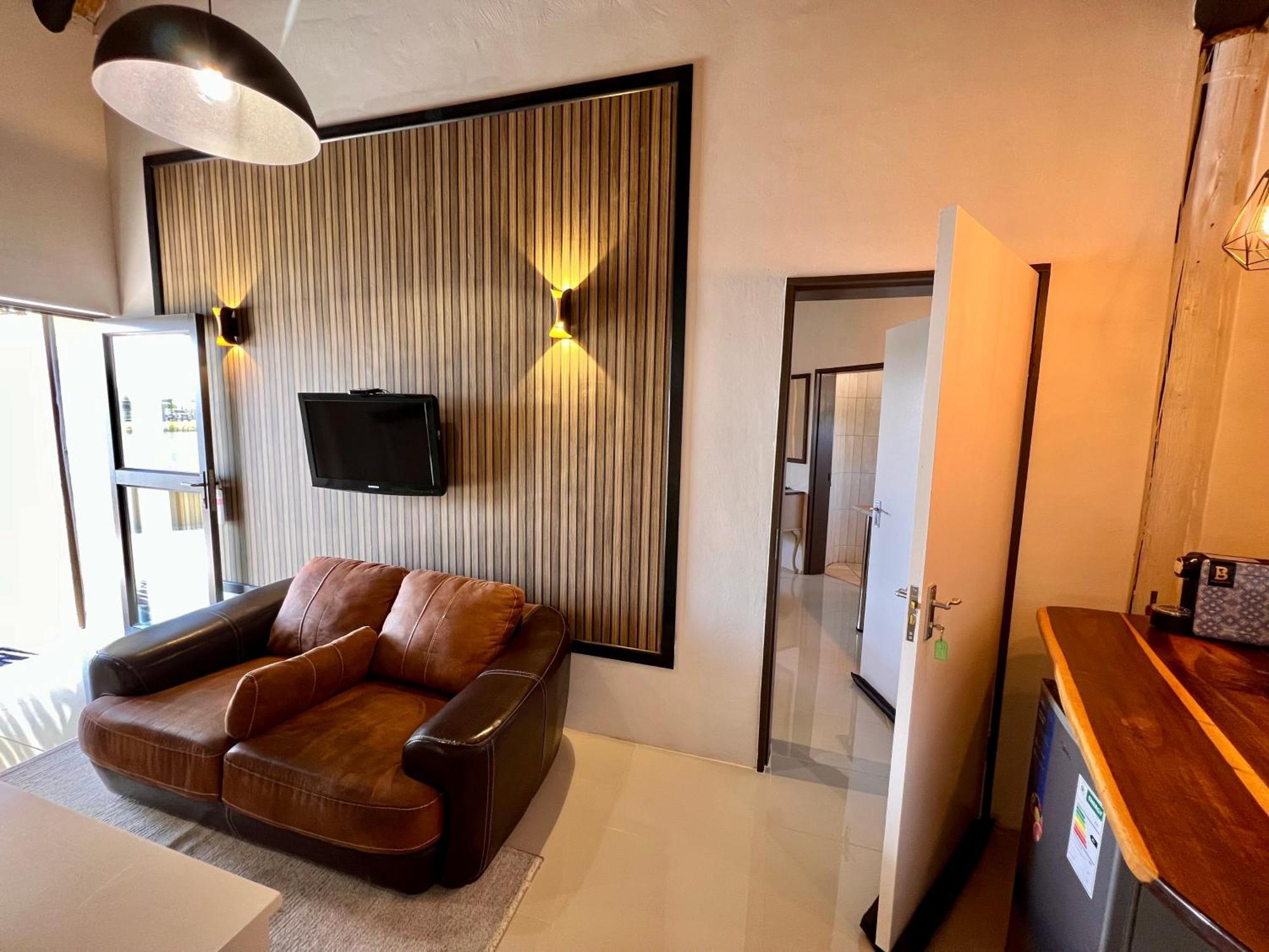 Lapa Lange Game Lodge Mariental Bagian luar foto