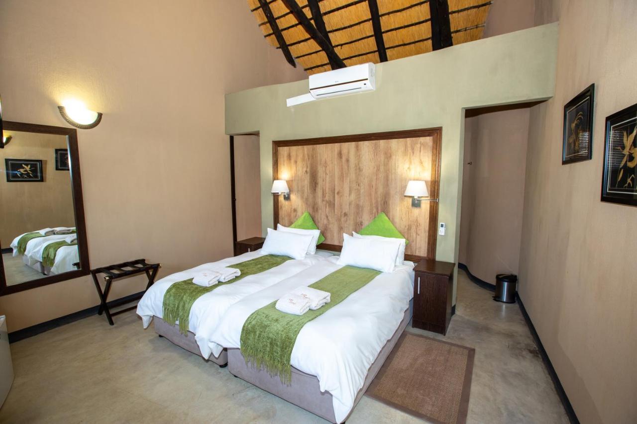 Lapa Lange Game Lodge Mariental Bagian luar foto