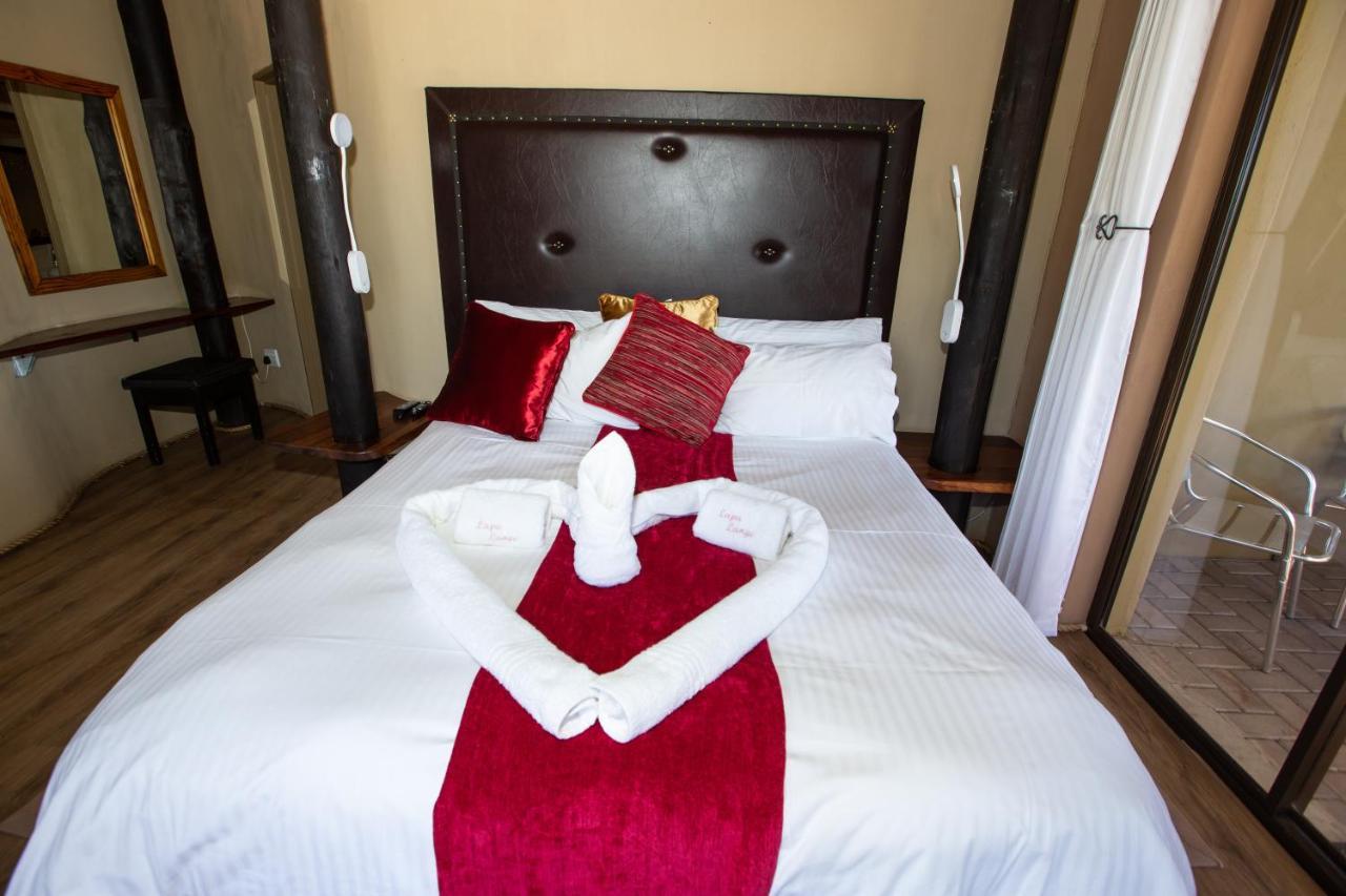Lapa Lange Game Lodge Mariental Bagian luar foto