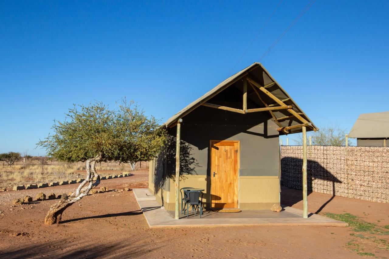 Lapa Lange Game Lodge Mariental Bagian luar foto
