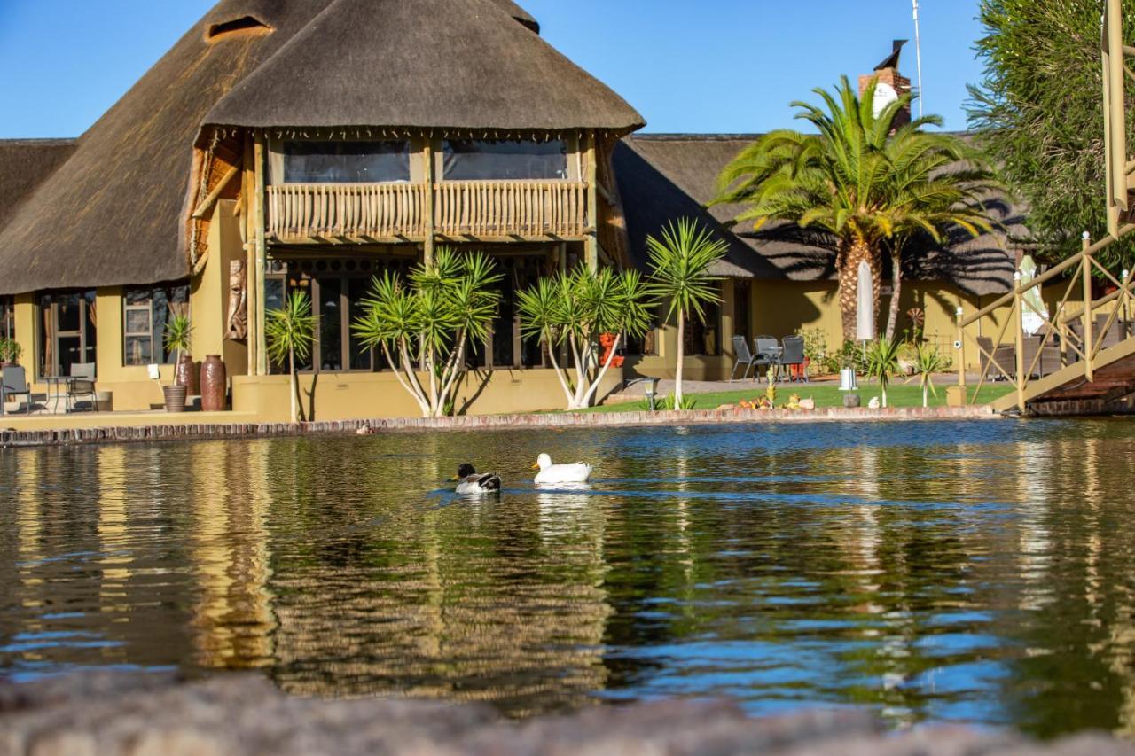 Lapa Lange Game Lodge Mariental Bagian luar foto