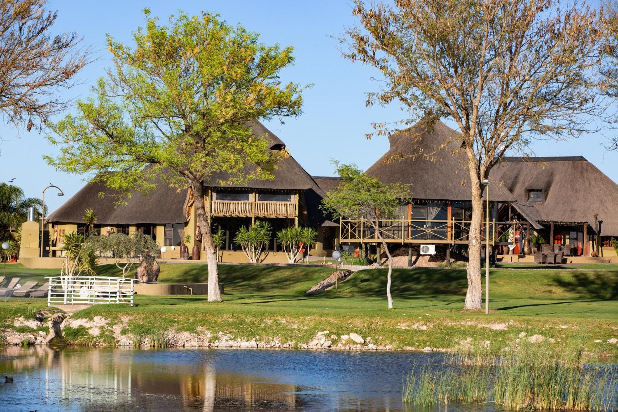 Lapa Lange Game Lodge Mariental Bagian luar foto