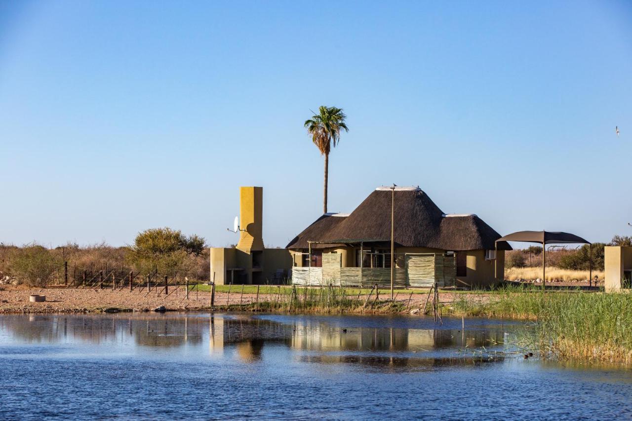 Lapa Lange Game Lodge Mariental Bagian luar foto