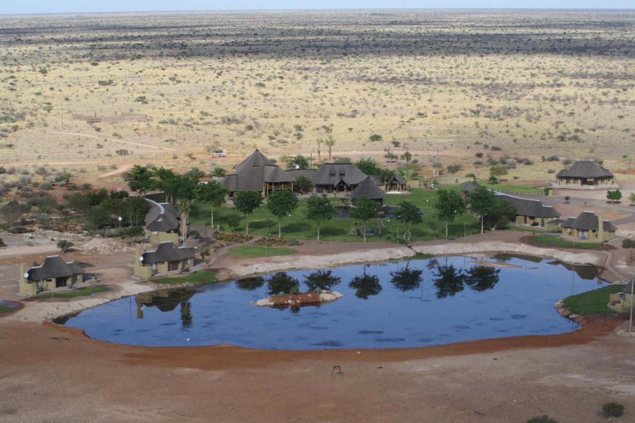 Lapa Lange Game Lodge Mariental Bagian luar foto